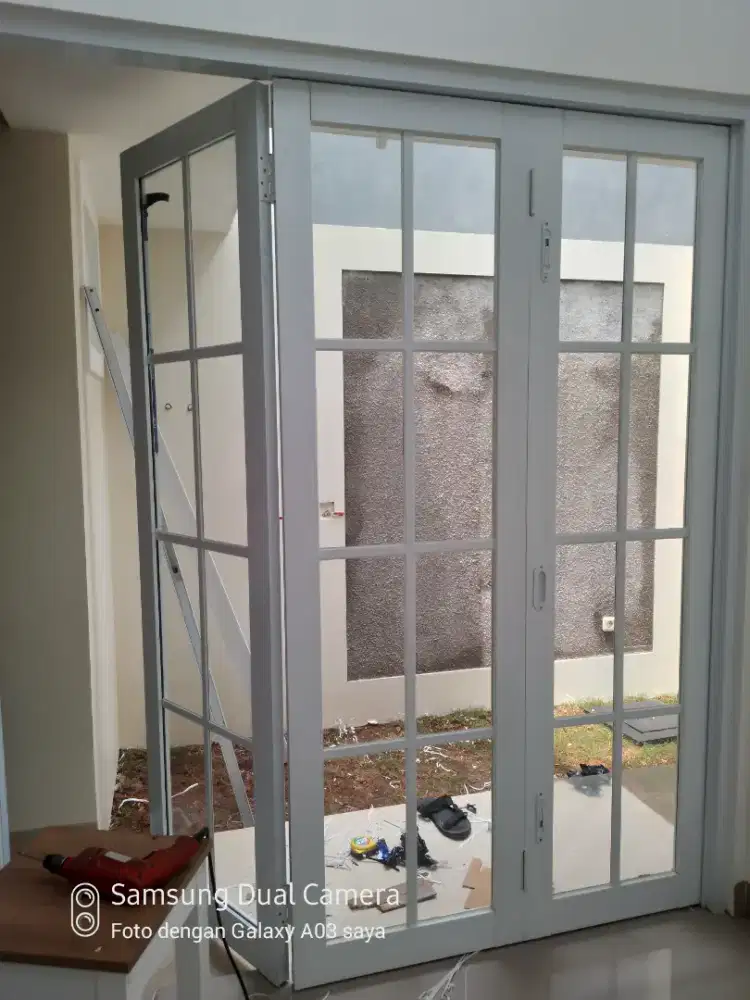 Kusen pintu dan jendela