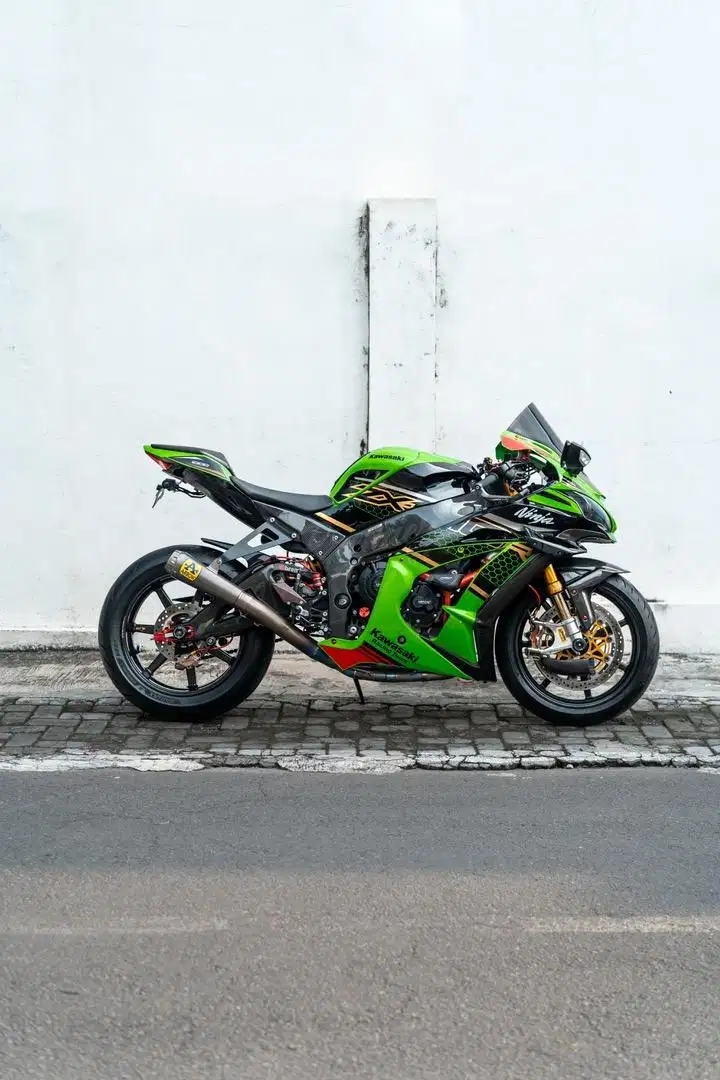 Best Deal : Hedon Kawasaki Ninja ZX10r KRT Final Edition Th. 2020