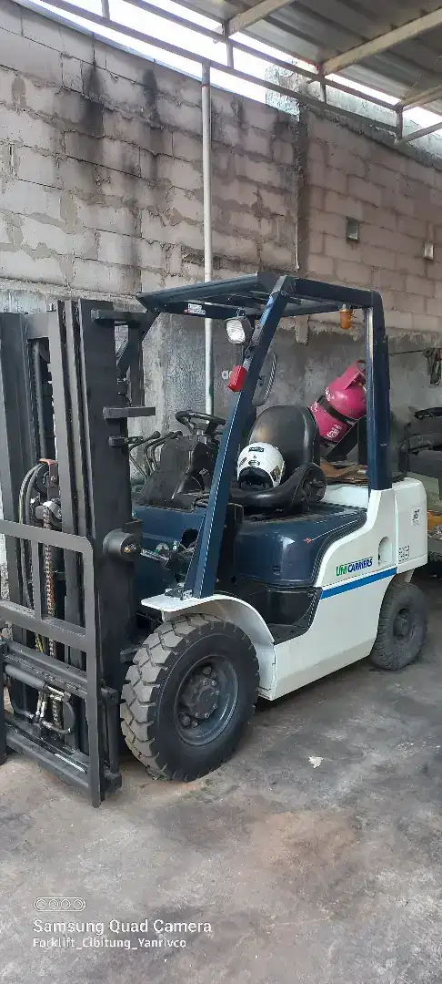 Forklift trilift Gas LPG Bensin 2.5ton 2017
