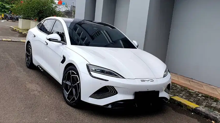 [NEW CONDITION] BYD Seal Performance AWD Fullspec AT Aurora White 2024