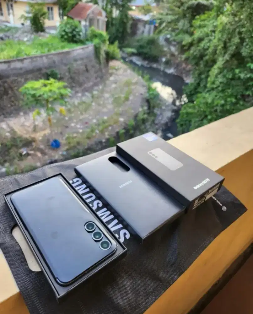 Samsung Galaxy S23 FE 5G 8/256 GB SEIN Kondisi Seperti Baru