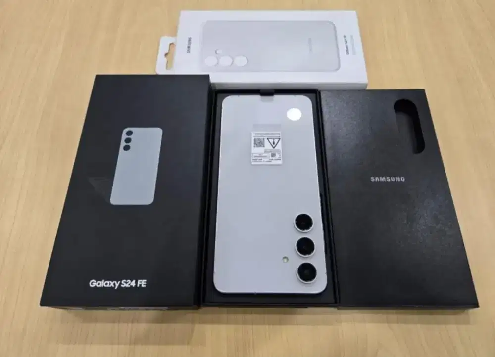 Samsung Galaxy S24 FE 5G 8/256 GB SEIN Kondisi Seperti Baru