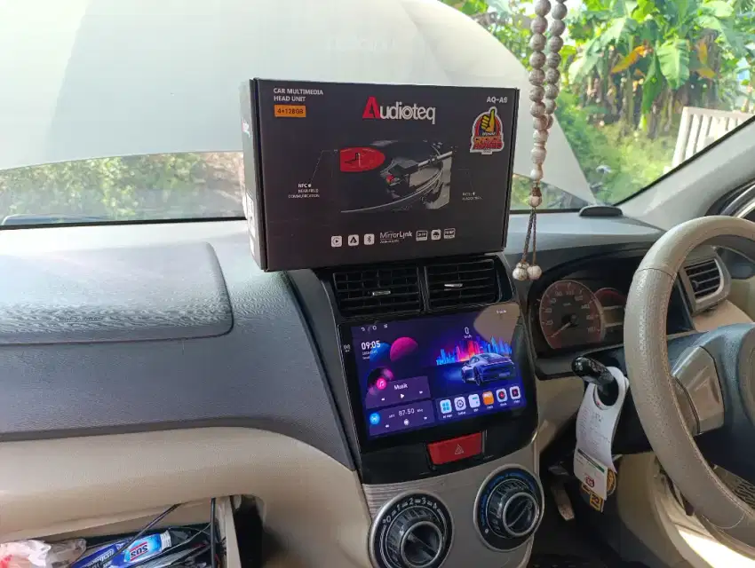 Headunit android 9 inch ram 4/128