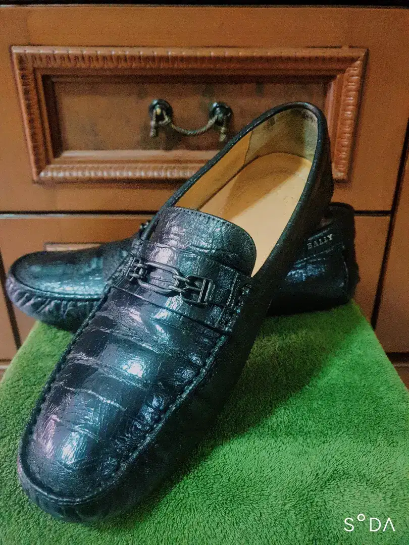 Bally Keeper Croc leather loafers