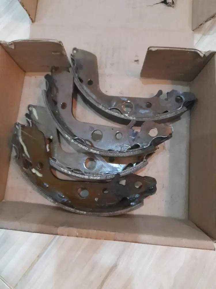 Kampas honda brio tromol belakang