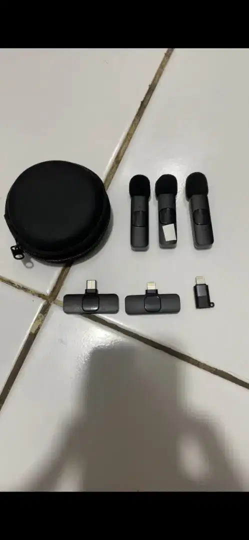 MICROPHONE WIRELESS UNTUK IPHONE / android – READY STOK 1 SET AJA