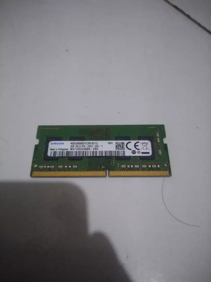Memory 4GB merk samsung