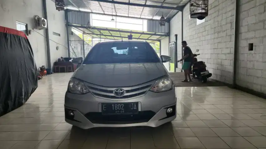 Toyota etios valco 2013