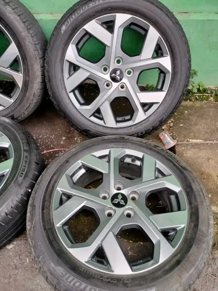 Velg Mitsubishi XPander Cross R.17 ori