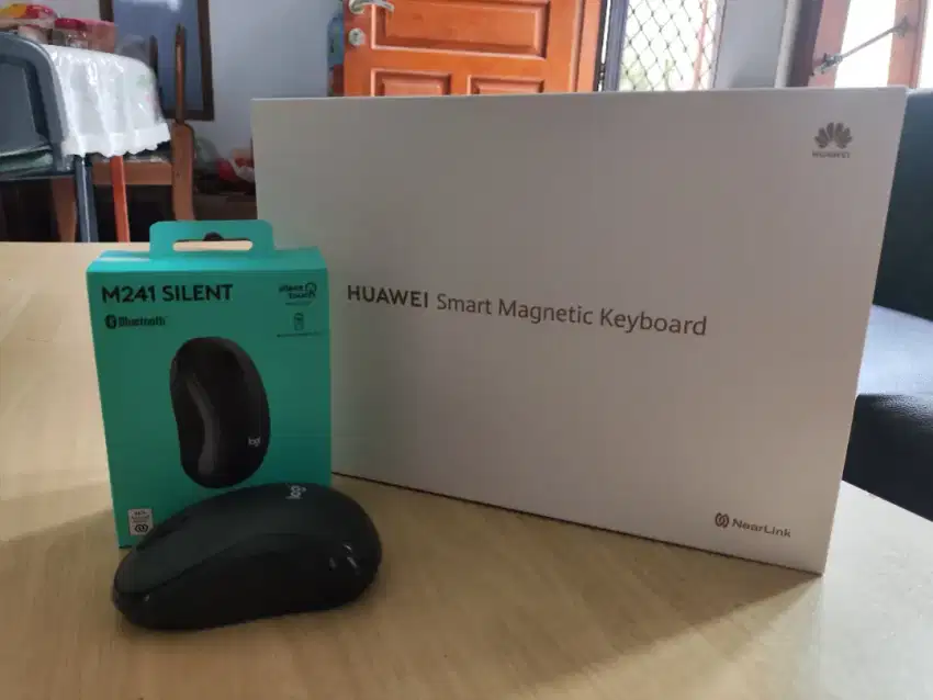 Huawei Smart Magnetic Keyboard + Mouse Bluetooth Logitech
