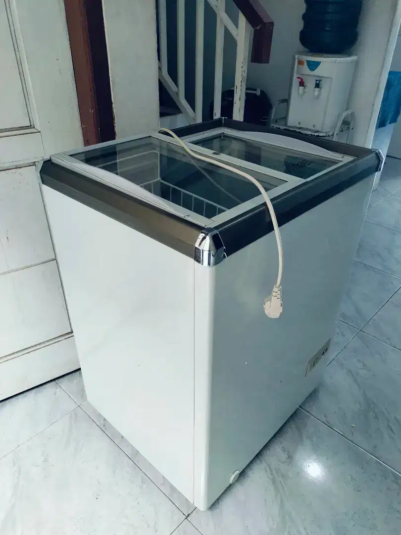Freezer Box RSA Sliding 100L Masih Mulus