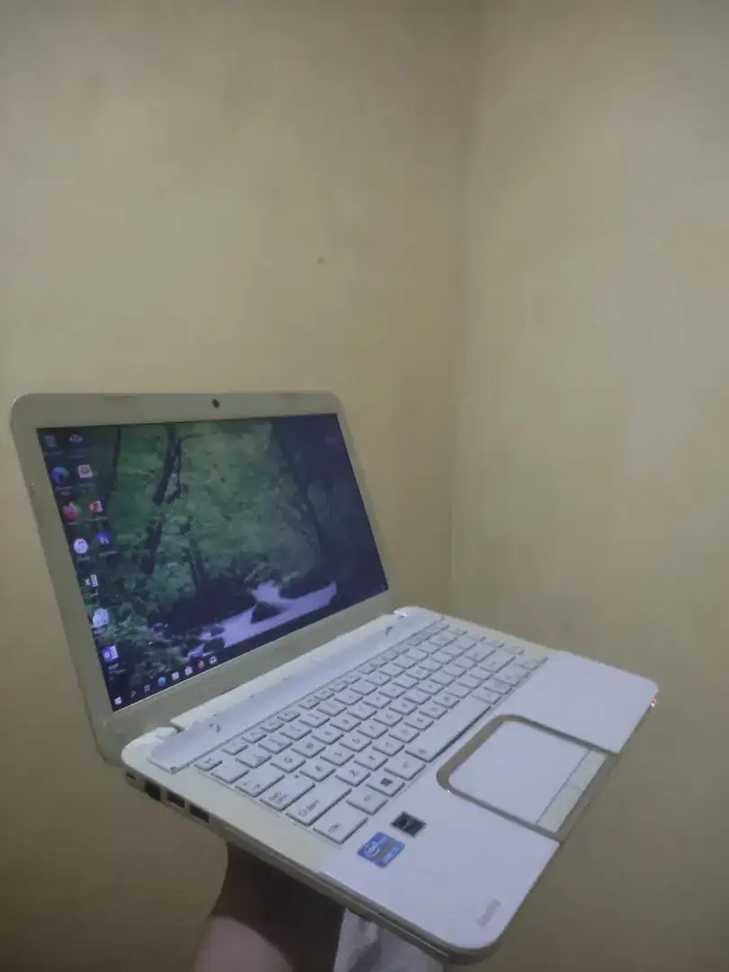 Toshiba Intel core i5 Dual System