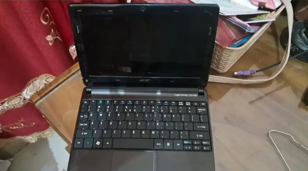 DI JUAL LAPTOP SECOND ASPIRE ONE ACER