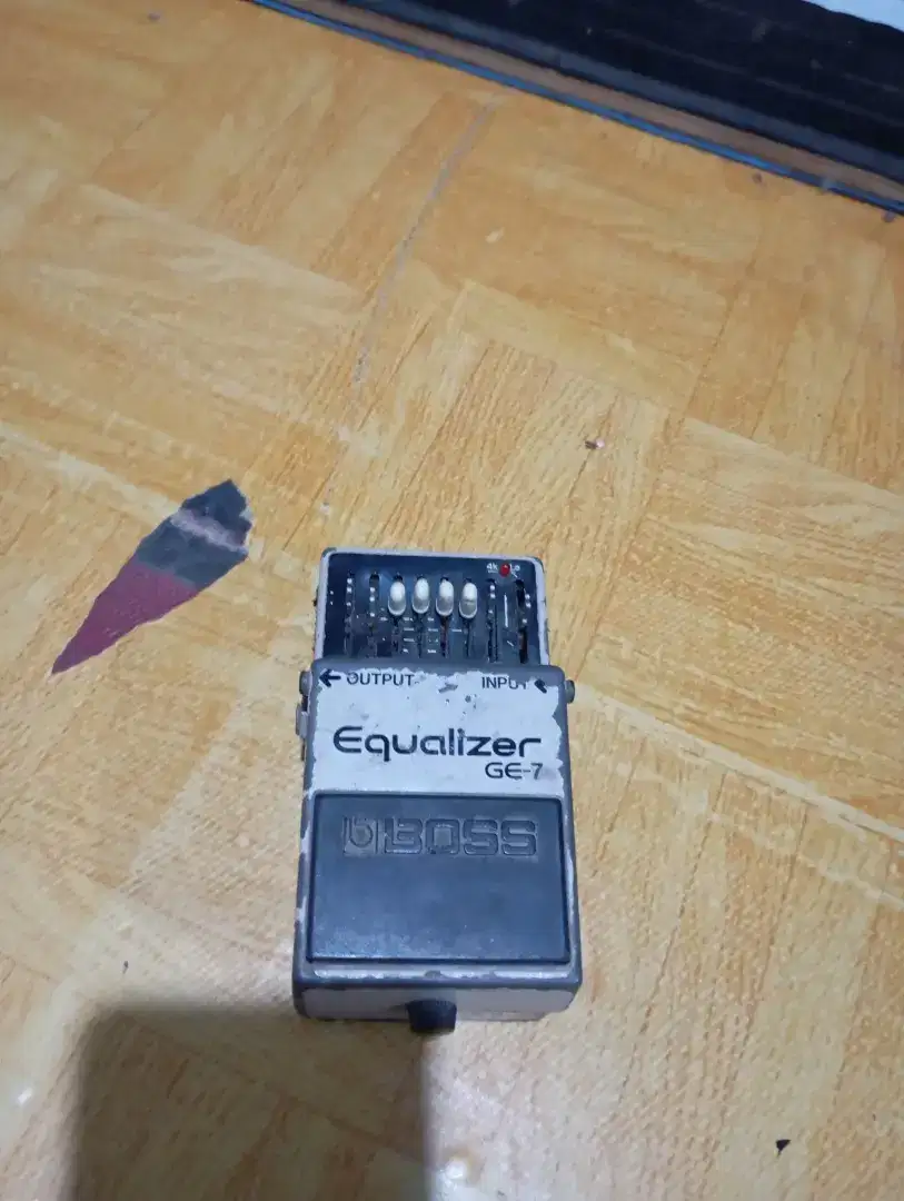 EFEK BOSS EQUALISER GE7