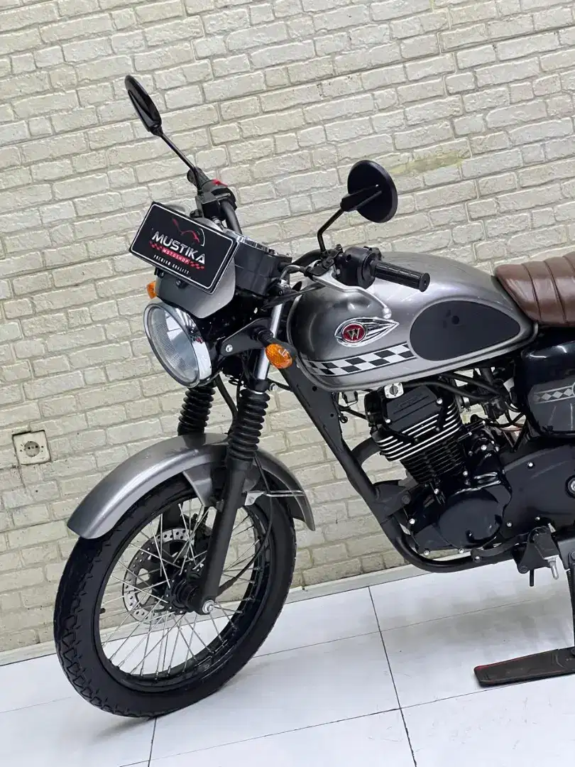 UNIT SIMPANAN‼️ KAWASAKI W175 CAFE 2022 MULUS ODO 3RB ASLI.