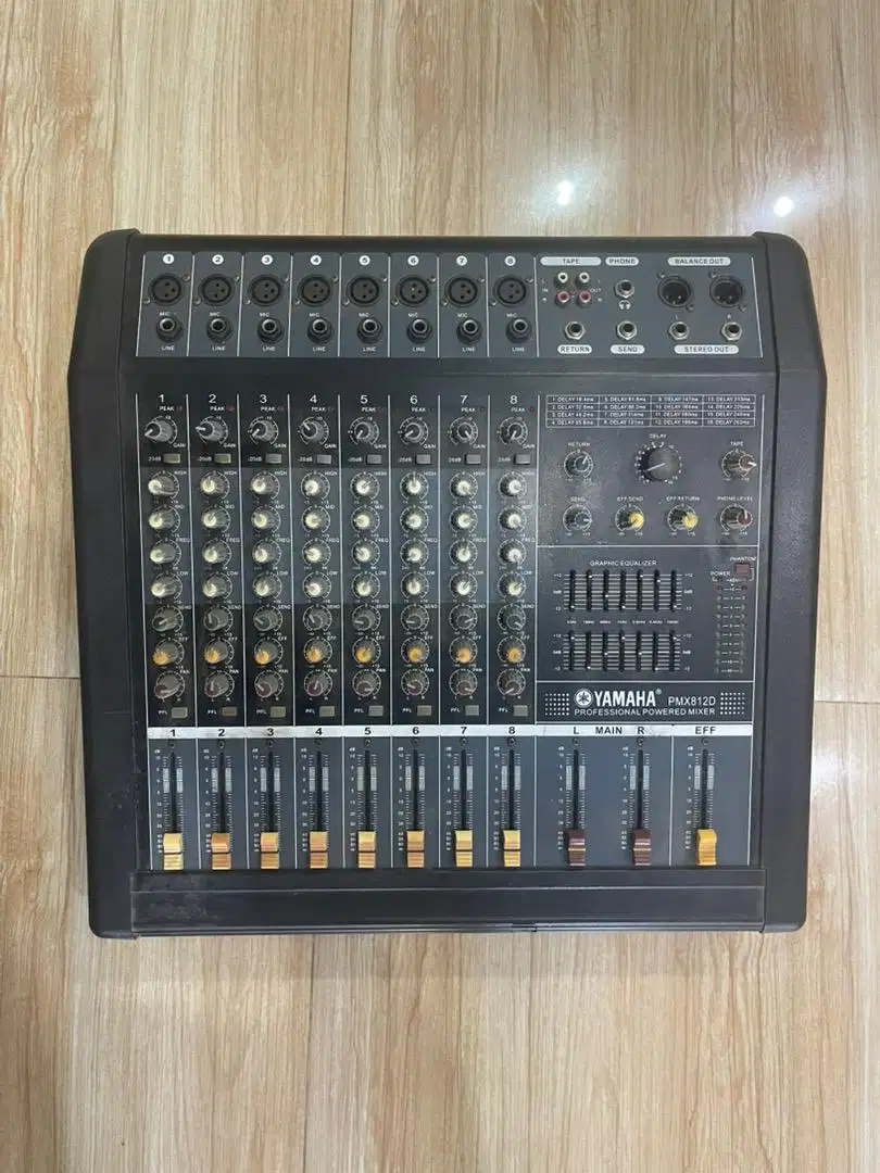 Yamaha profesional powermixer PMX812D