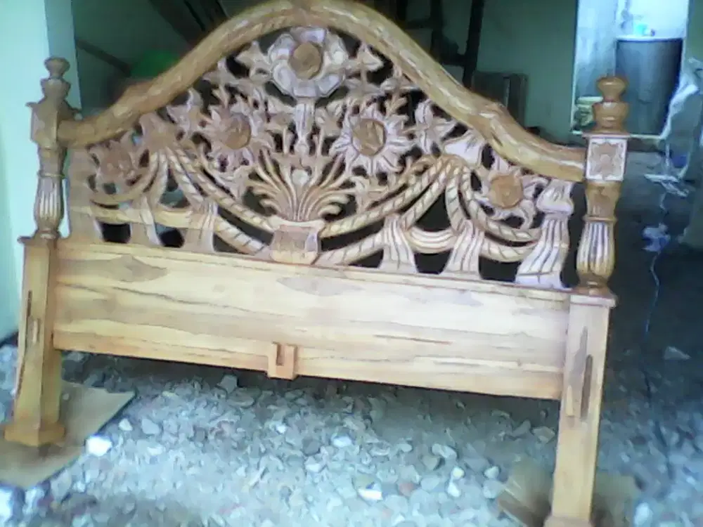 Tempat tidur jati 160x200 tipe mawar