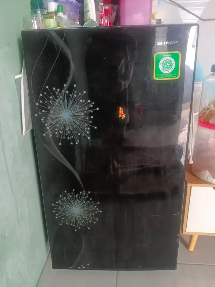 DIJUAL CEPAT KULKAS SHARP