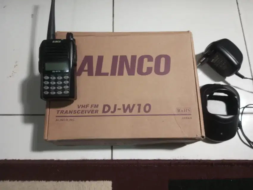 HT Dj W10 Alinco masih New