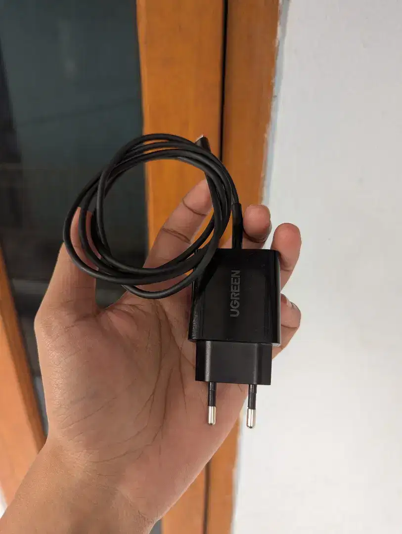 Charger ugreen 20w set dengan kabel C to L