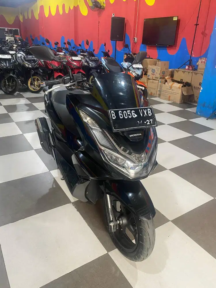 JUAL KREDIT PCX 160 ABS TAHUN 2022
