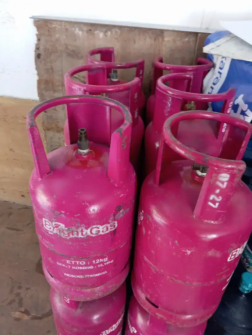 Dijual tabung gas lpg ukuran 12kg