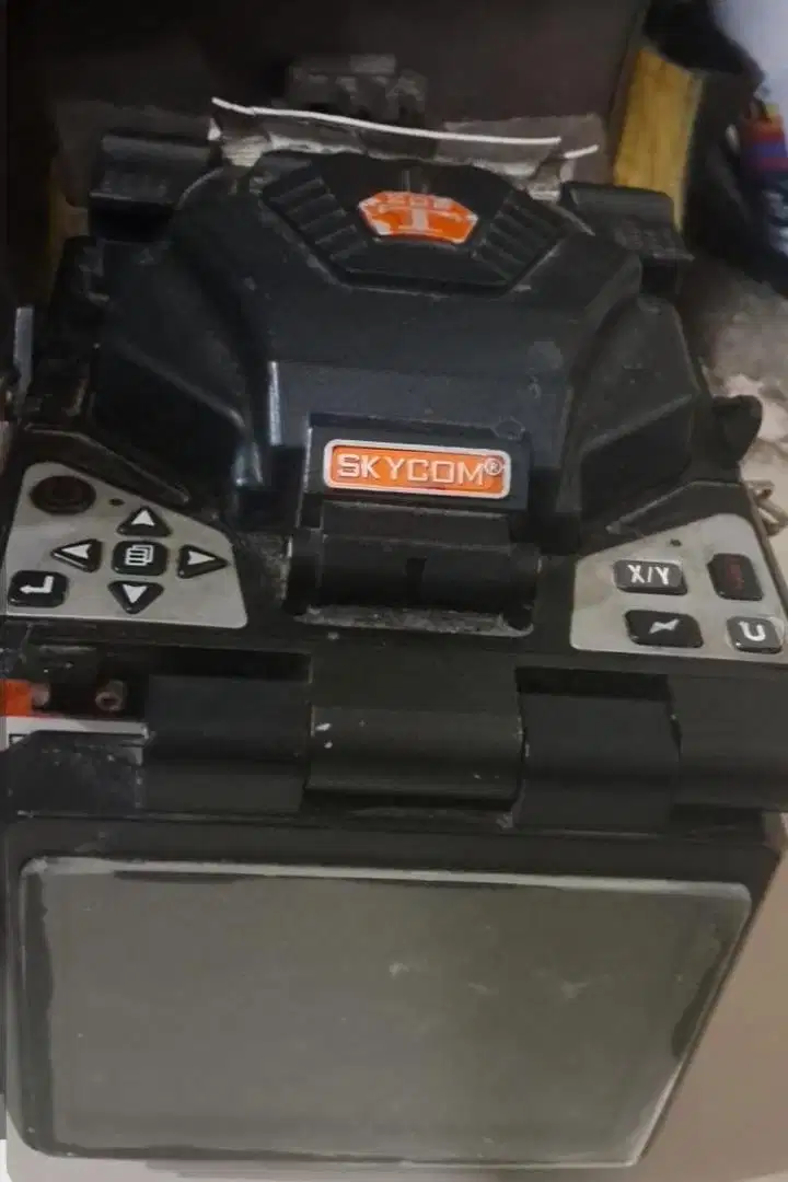 SPLICED / SPLICER SKYCOM T208