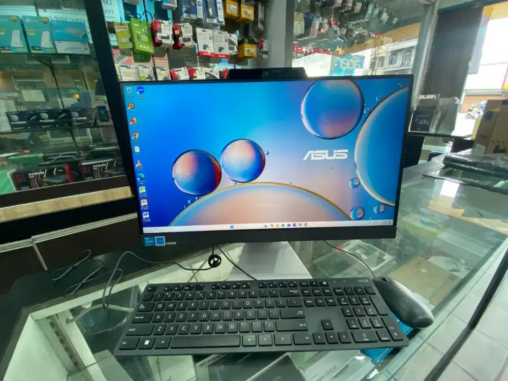 A3202WBAK-BPB1820W Cel 7305