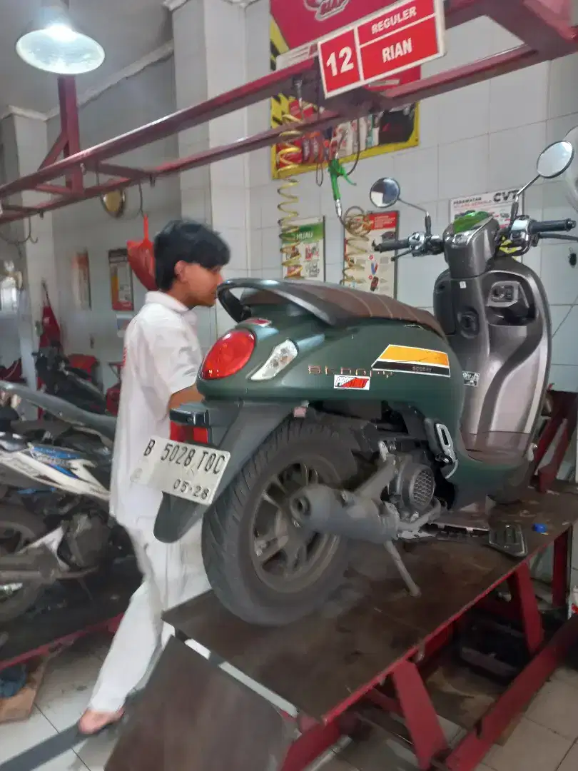 Scoopy army 2023 keyless  pajak telat