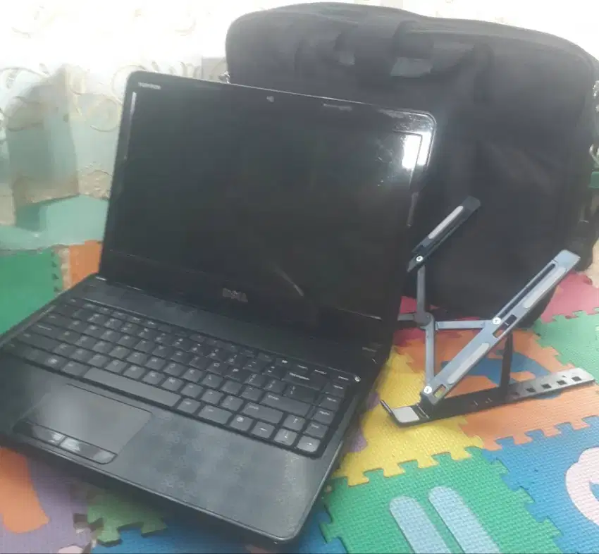 Laptop DELL Inspiron N4030