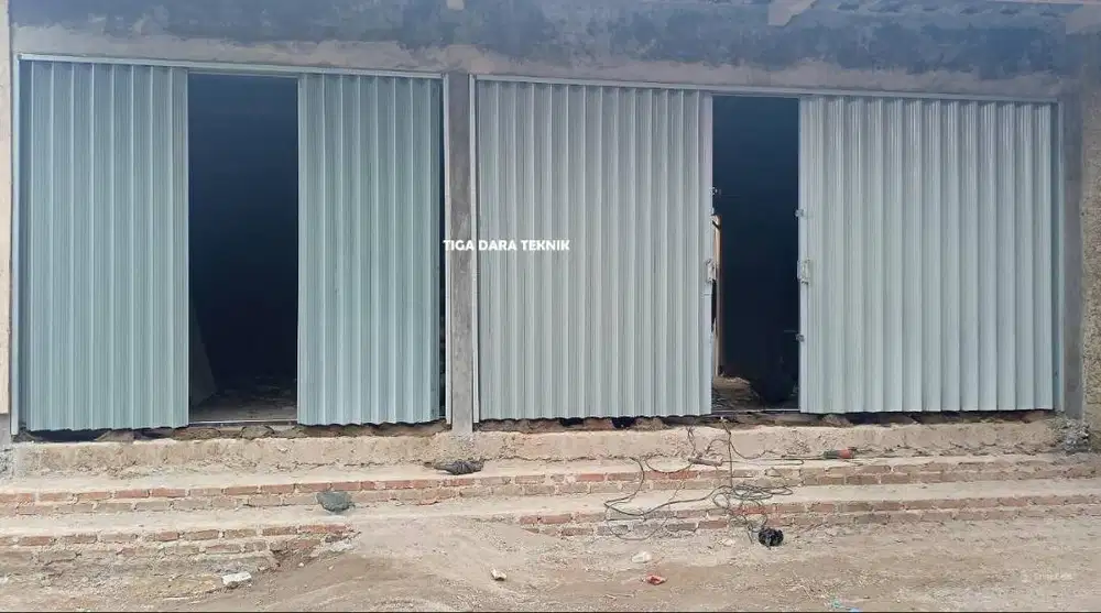 Pintu Gerbang lipat ruko / folding gate murah tebal beragam