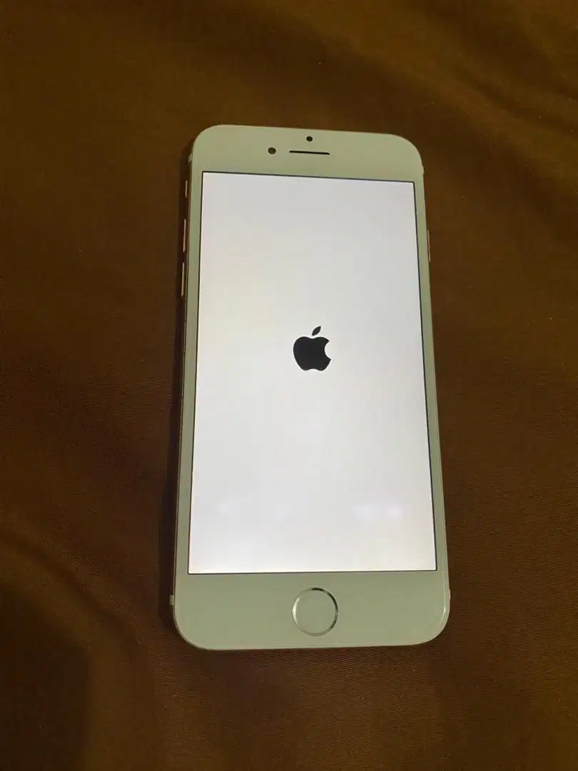 Iphone 7 32gb ex inter all operator unit only HARGA PAS