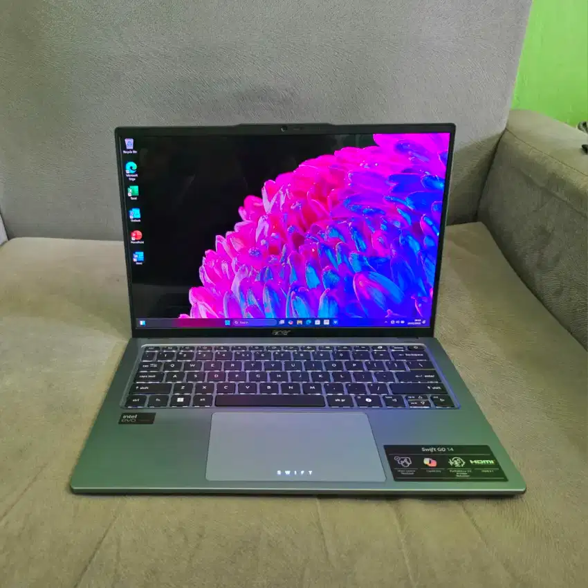 Acer Swift OLED Ultra 5 RAM 32GB Layar 2.8K Fullset