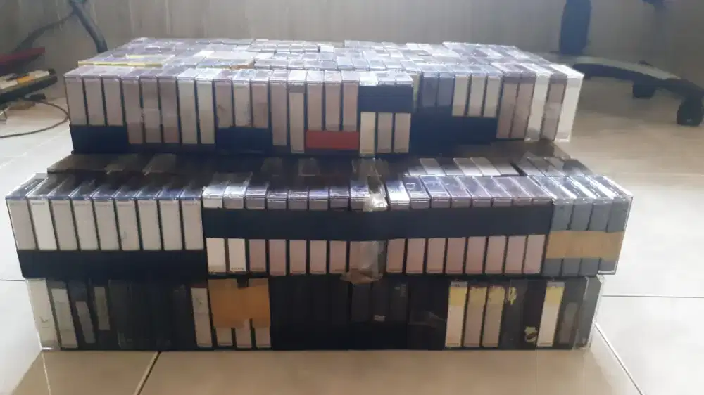 Kaset Mini DV bekas