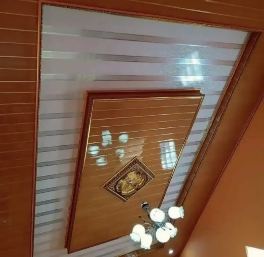 Plafon pvc terpasang.