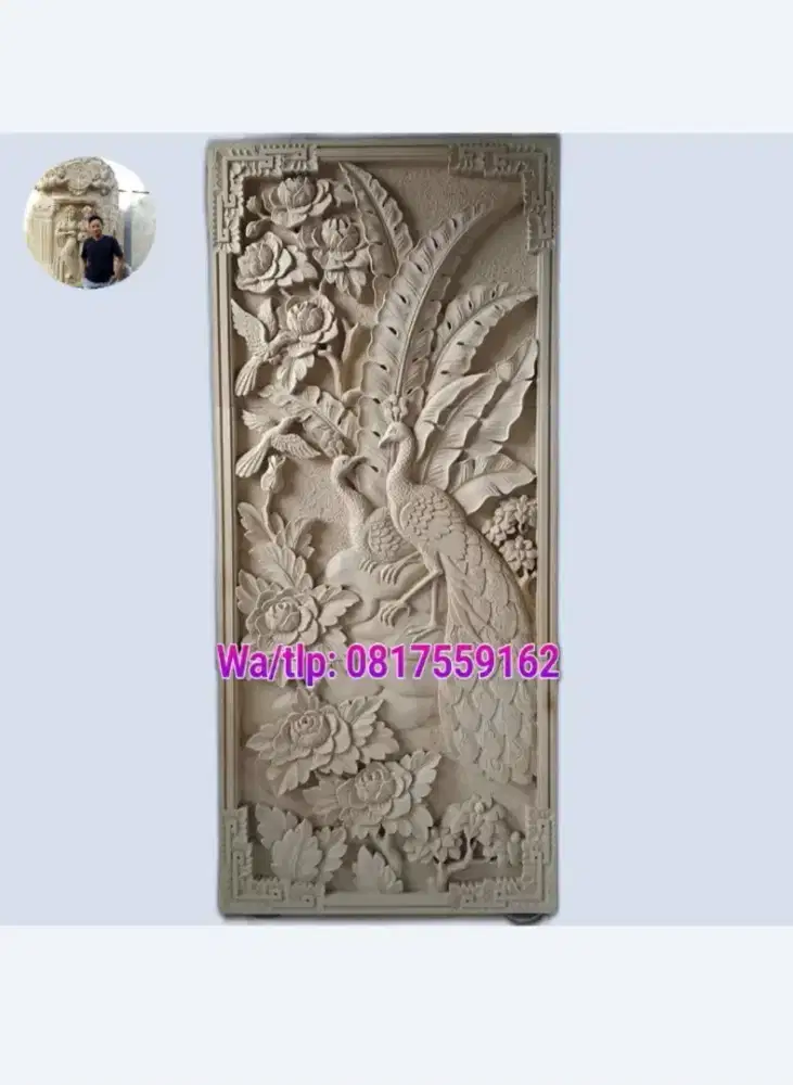 RELIEF ORANAMEN BURUNG MERAK BATU ALAM