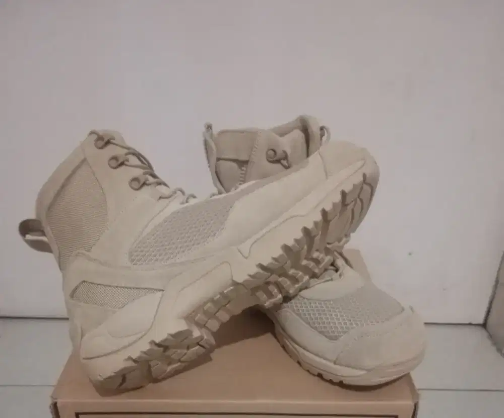 sepatu TACTICAL baru