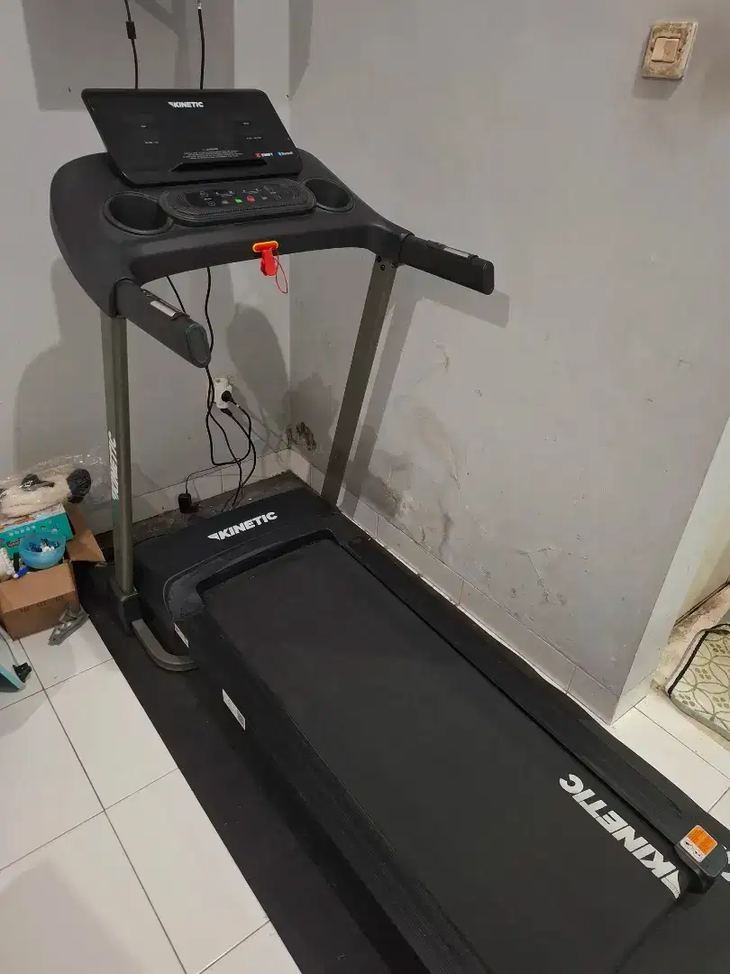 Treadmill Kinetic - olahraga jalan - murah