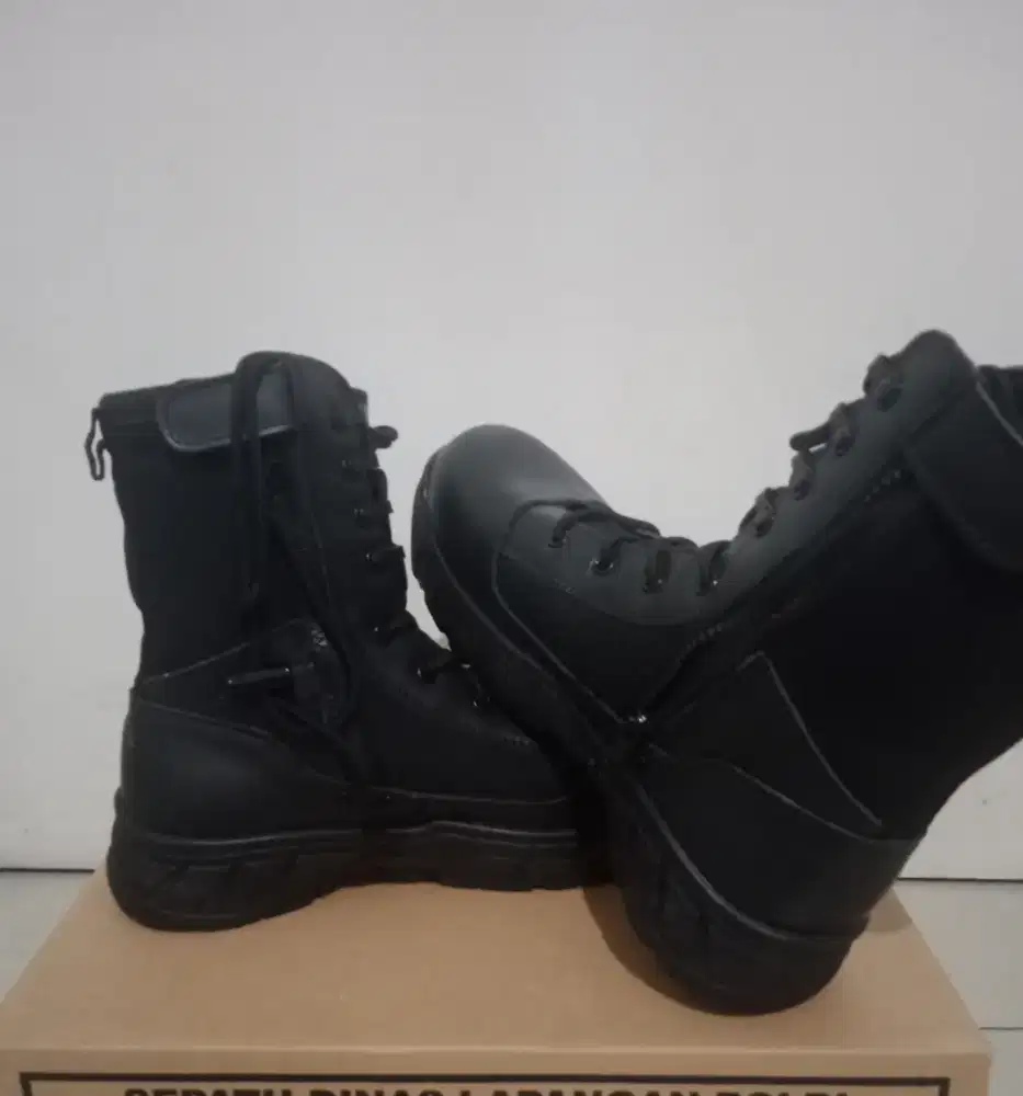 Sepatu pdl kondisi baru