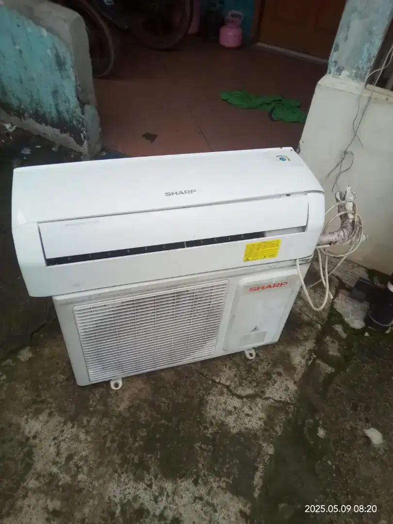 AC sharp second