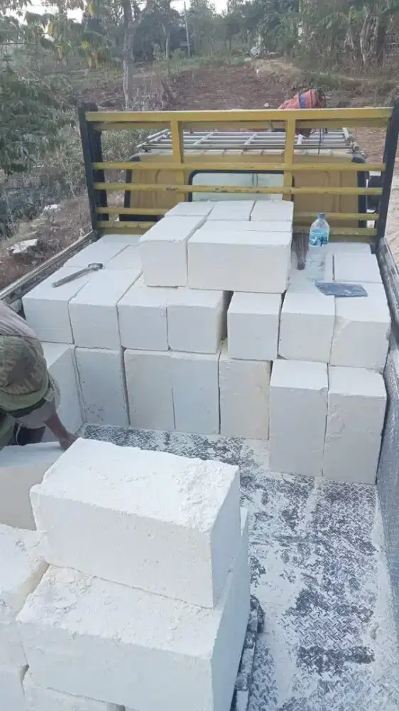 Batu kumbung pondasi