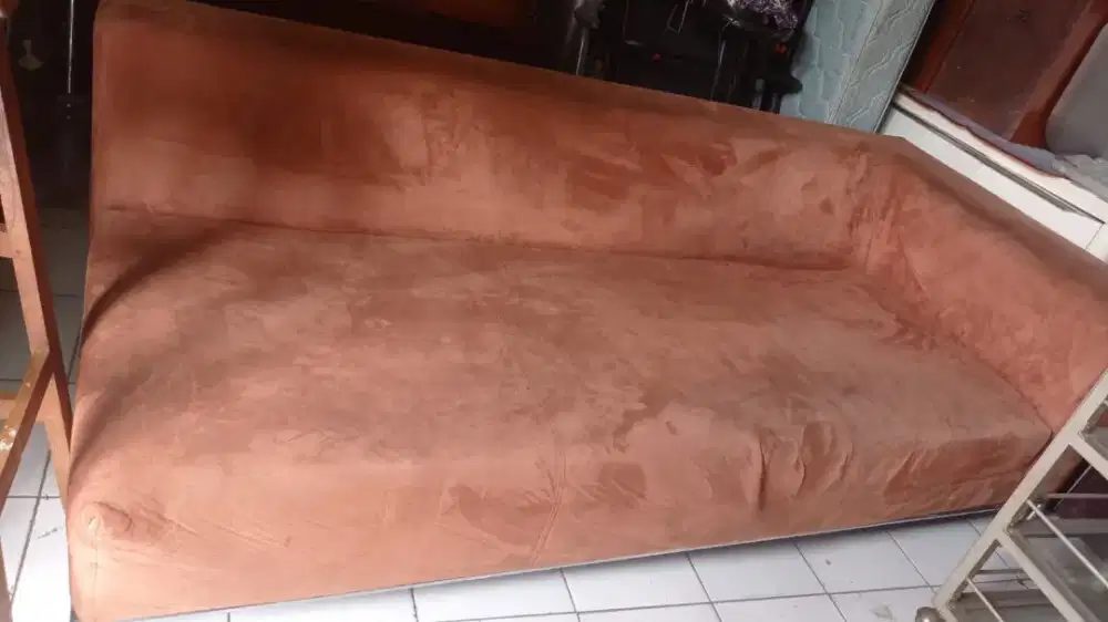DIJUAL SOFA BESAR DAN KOKOH