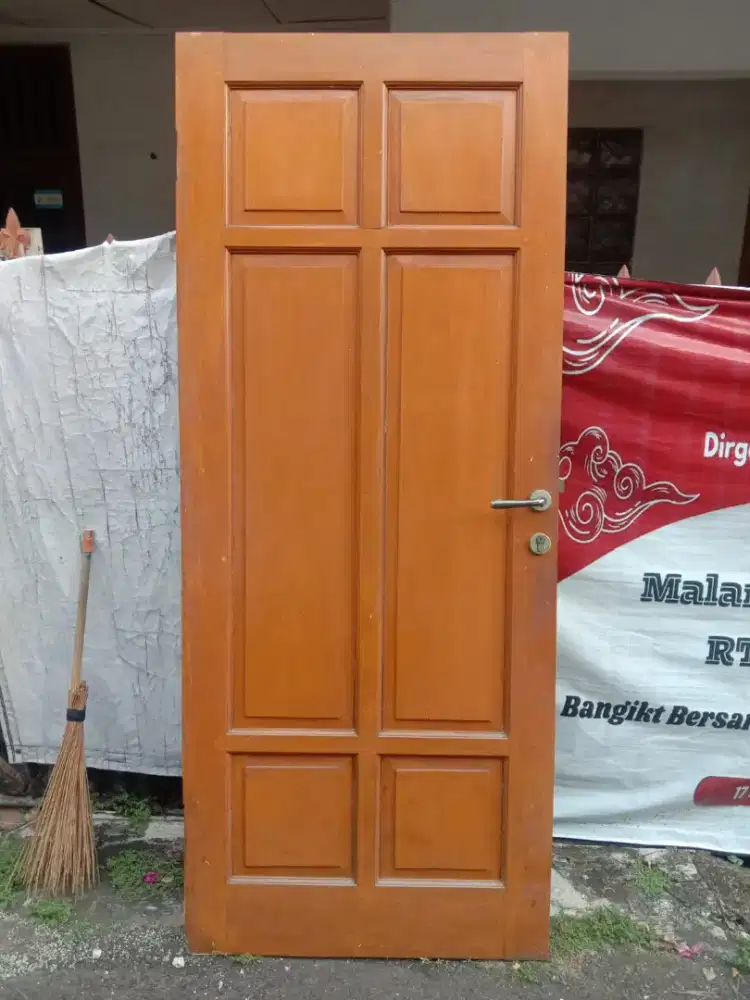 Jual daun pintu dari pohon jati