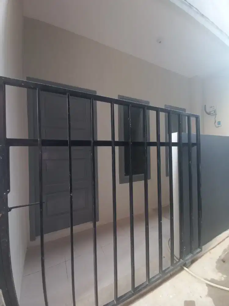 Dijual/Disewakan Rumah Baru 2Lt sdh SHM