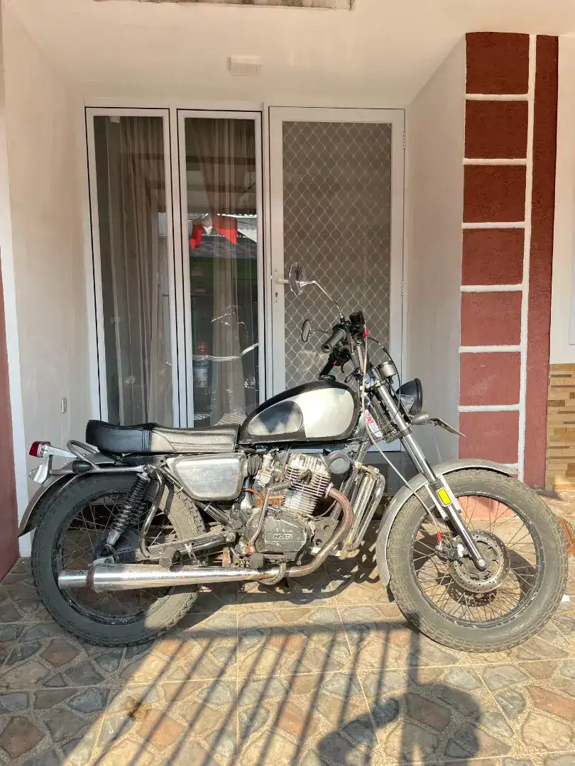 Motor Custom British
