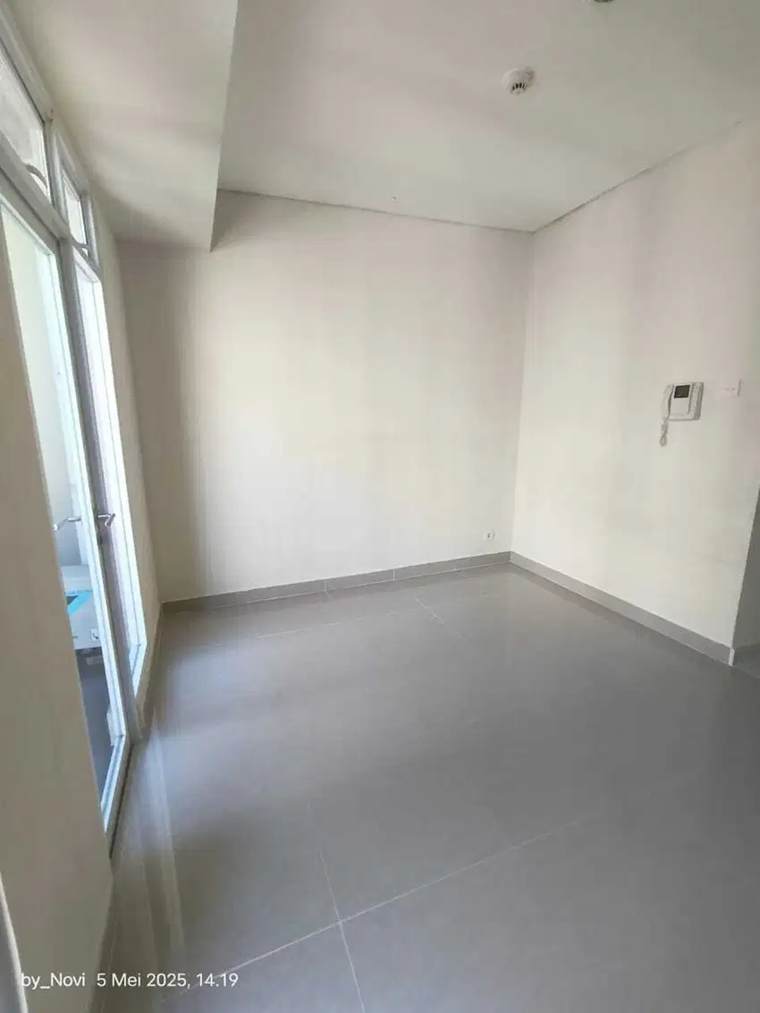 disewakan studio unfurnished Apt. Puri Orchard lt tinggi view pool