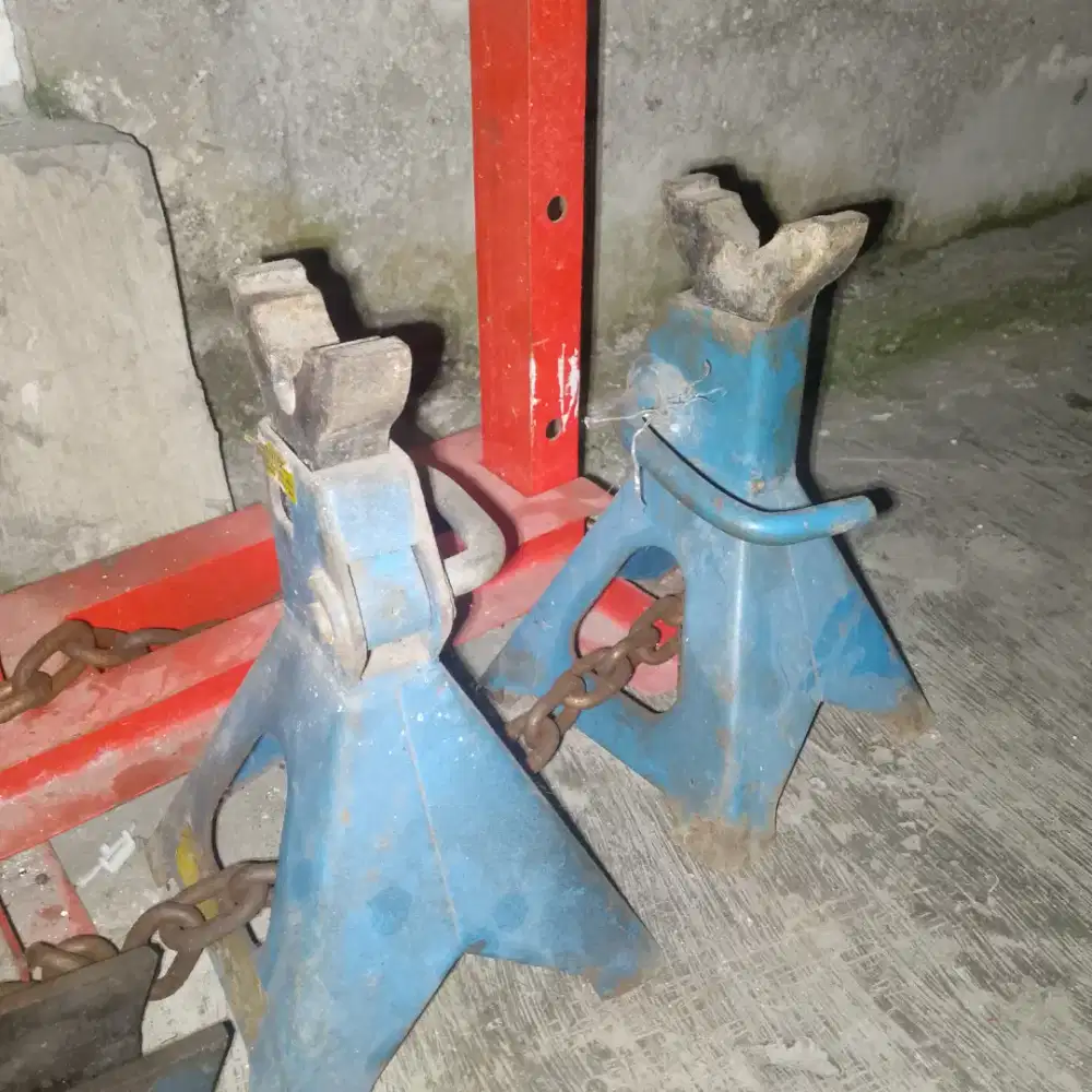 Jeckstand kuat 1 pasang