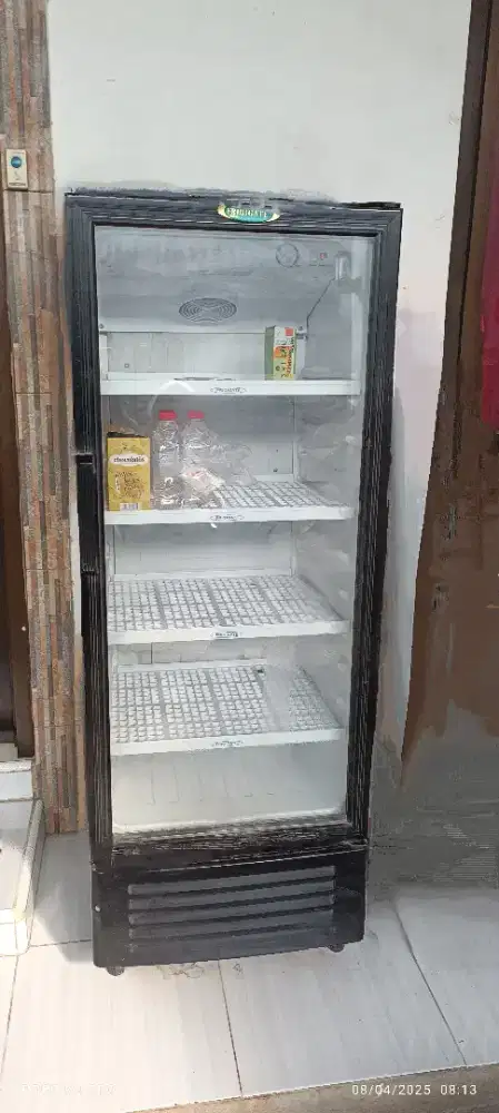 Dijual Kulkas kaca di jual sofecase
