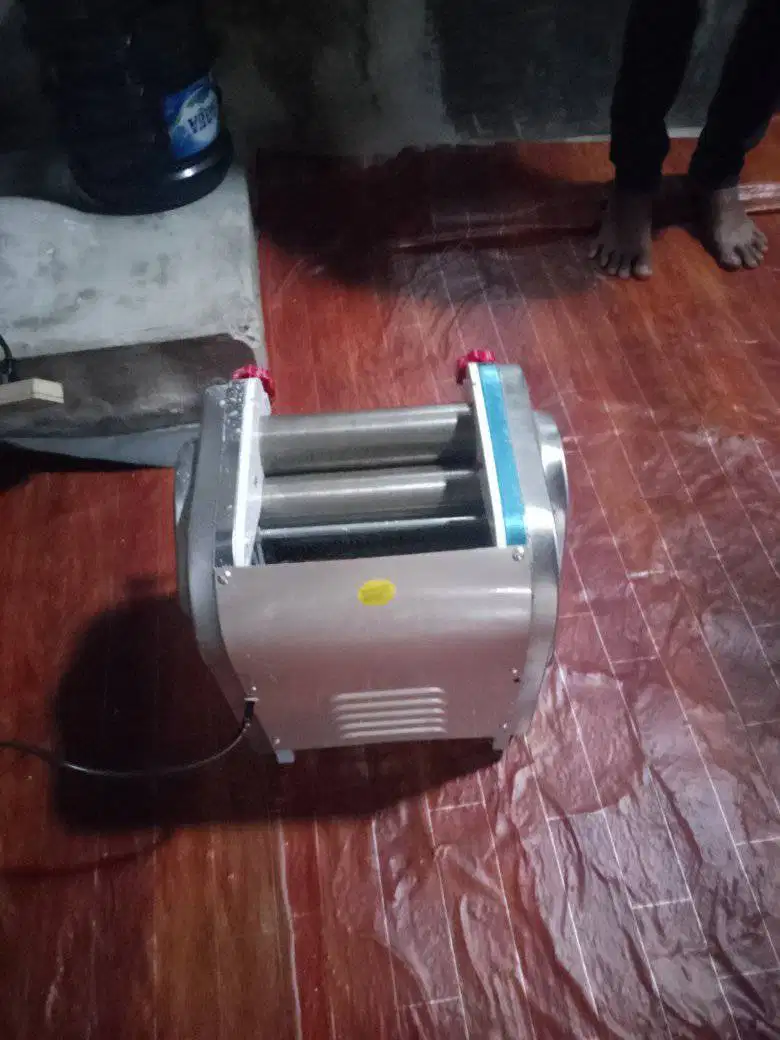 mesin giling dan cetak mie otomatis - bekas
