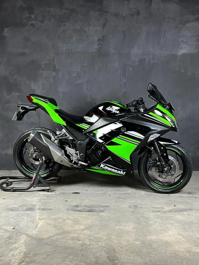 NINJA 250 FI SE KRT LOW KM